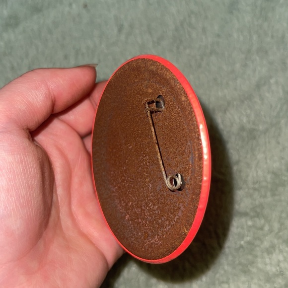 Vintage coLad Back on Top and Better than Ever July 11,1990 button - Picture 4 of 4